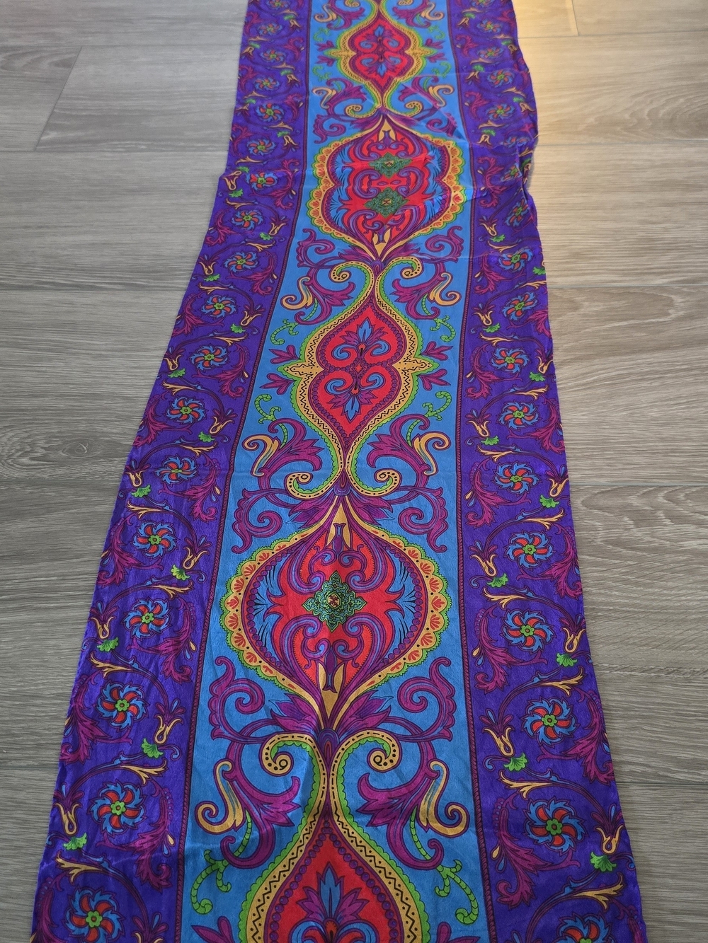 Vintage Psychedelic Paisley Scarf Wrap Boho Mod Purple Pink Blue 10x52 - Picture 4 of 4